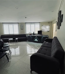 استخدام نیروی خانم