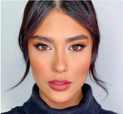 میکاپ آرتیست در تهران